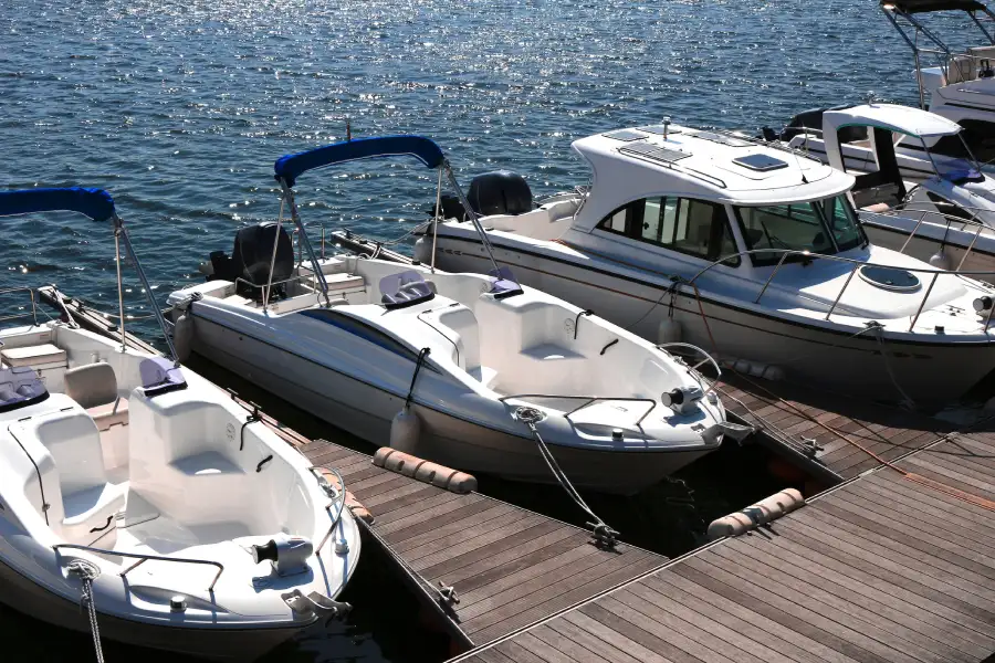 How Glass Polishing Removes Scratches On Boats Fort Lauderdale, FL How Glass Polishing Removes Scratches On Boats Fort Lauderdale, FL